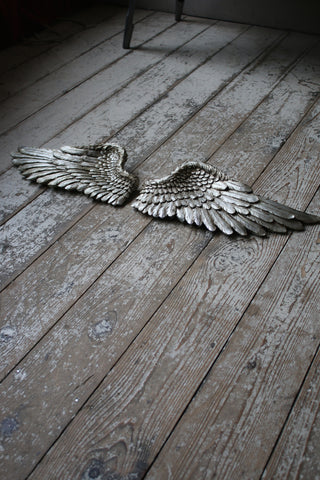 Pair of Angel Wings (Antiqued Silver)