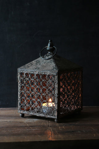 FILIGREE SQUARE LANTERN | ANTIQUE STYLE