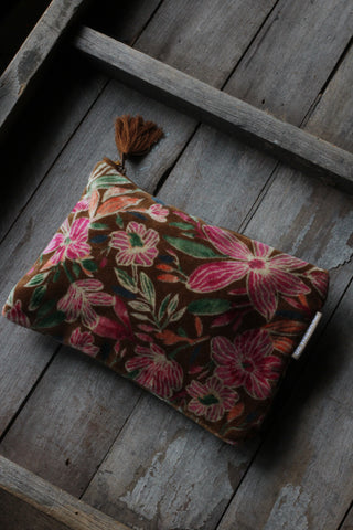 Velvet pouch with Flower print