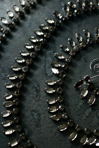 Jewelled garland | smoked Silver