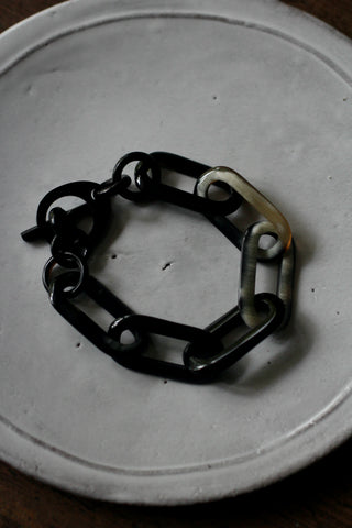 Rectangular link horn bracelet | Black Natural