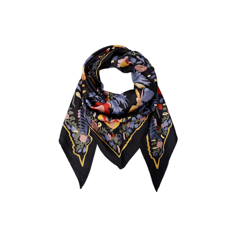 VINJA triangle scarf