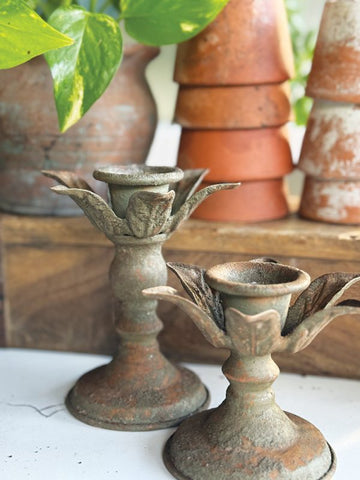 LEAF CANDLE HOLDER RUST