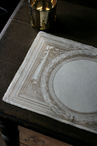 "Medallion" French printed paper placemats