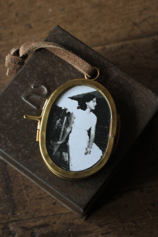 Brass Frame | 1.5" X 2" Oval