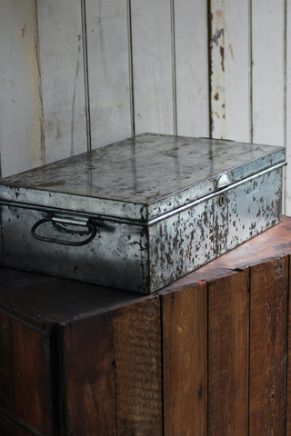 Vintage Deed Box (H21)