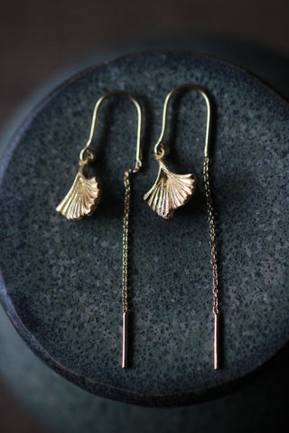 Chain earrings with leaf | Gold plated