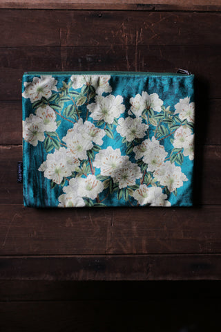 Fleur Creme Velvet Pouch