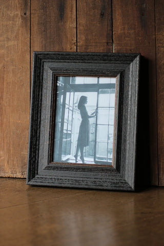 Wide Distressed Black 5" x 7" Frame