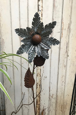 Iron & Tin Flower Stake